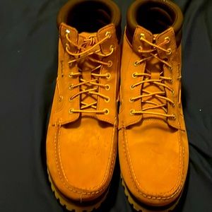 Timberline casual boots